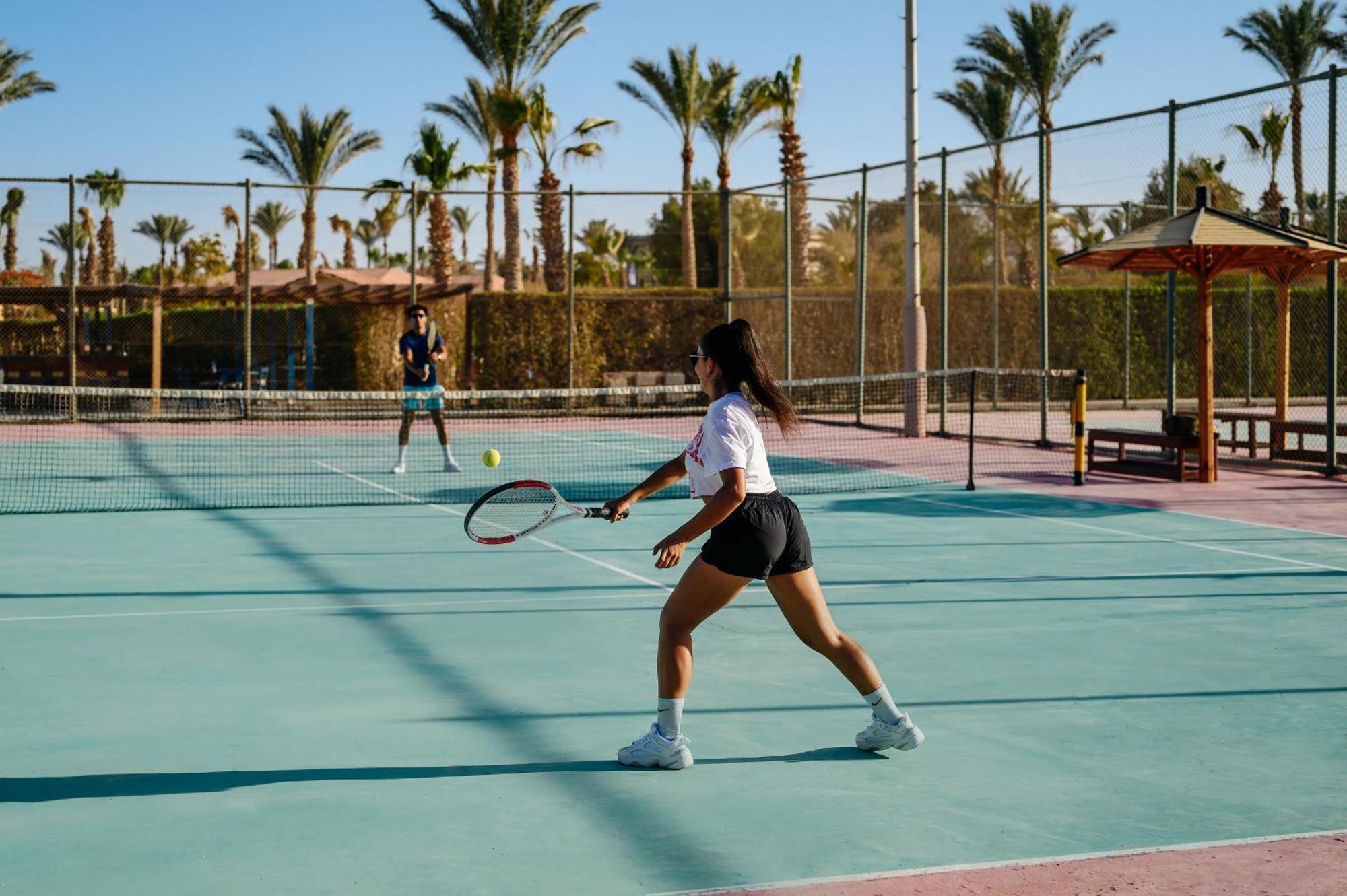 Iberotel Redsina Sharm el-Sheikh Ngoại thất bức ảnh Tennis in Egypt